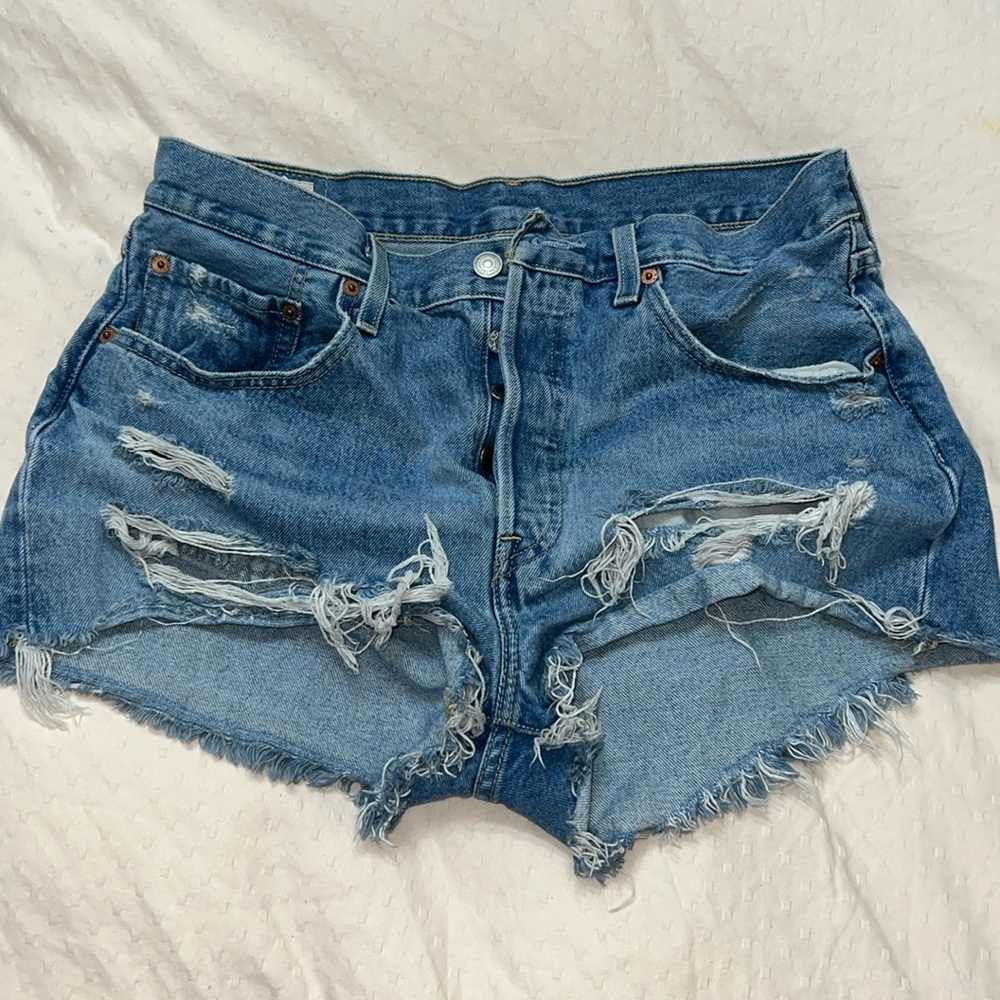LEVIS 90s high waist shorts 501